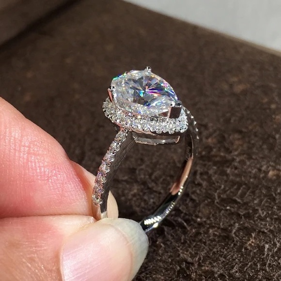 New Pear Cut 925 Silver Diamond Ring - Picture 3 of 8